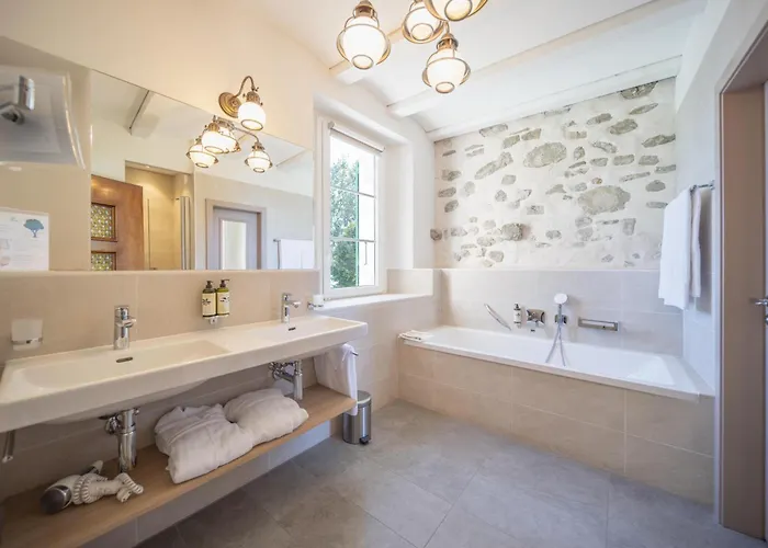 アウ メジャー ダヴェル ホテル 2*