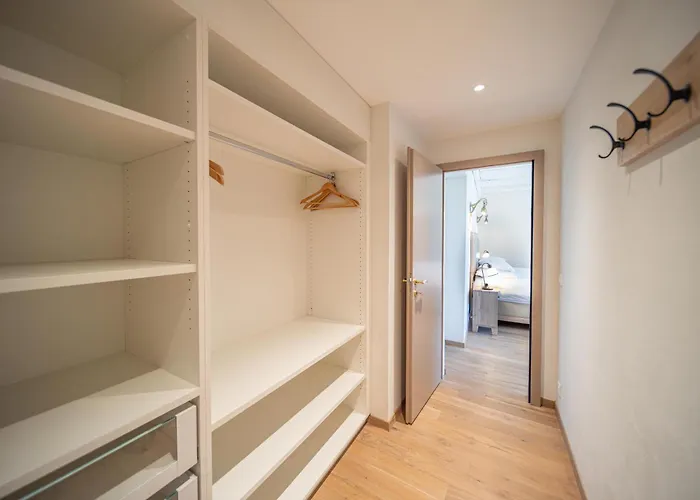 Au Major Davel Hotel Cully